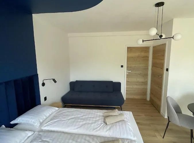 Dubois アパート コウォブジェク