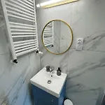 Dubois Apartment *